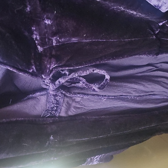 COPY - SOFT SURROUNDINGS velvet robe - Picture 10 of 11